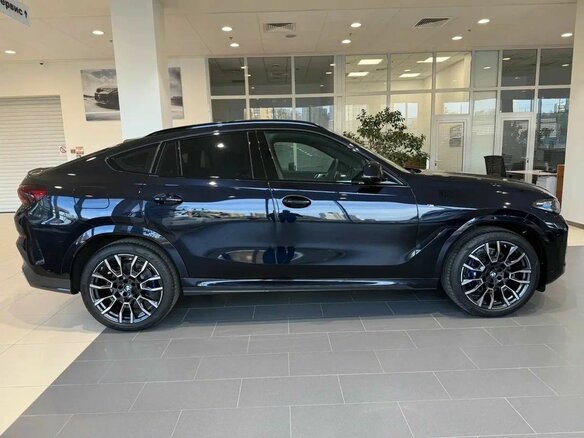 2025 BMW X6 40i III (G06) Рестайлинг, чёрный, 14450000 рублей - вид 2
