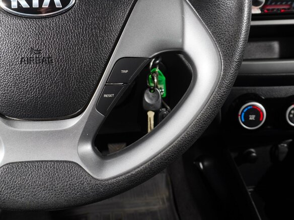 2017 Kia Rio III Рестайлинг, белый, 968000 рублей - вид 12