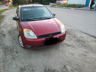 2002 Ford Fiesta Mk5, красный, 185000 рублей, вид 1