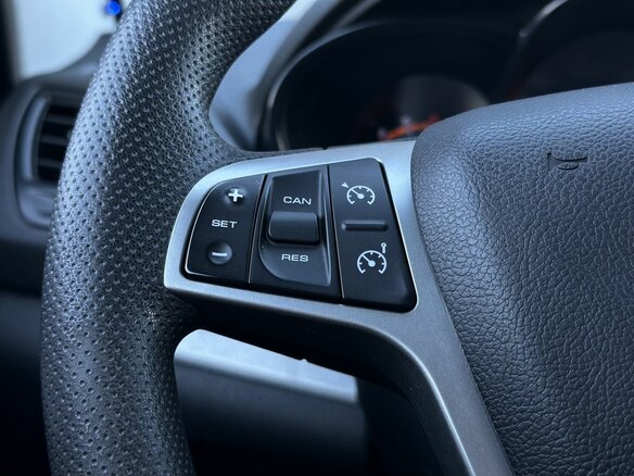 2019 Lada (ВАЗ) Vesta SW I, белый, 999000 рублей - вид 14