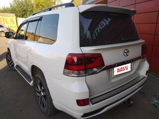 2010 Toyota Land Cruiser 200 Series, белый, 3300000 рублей, вид 3