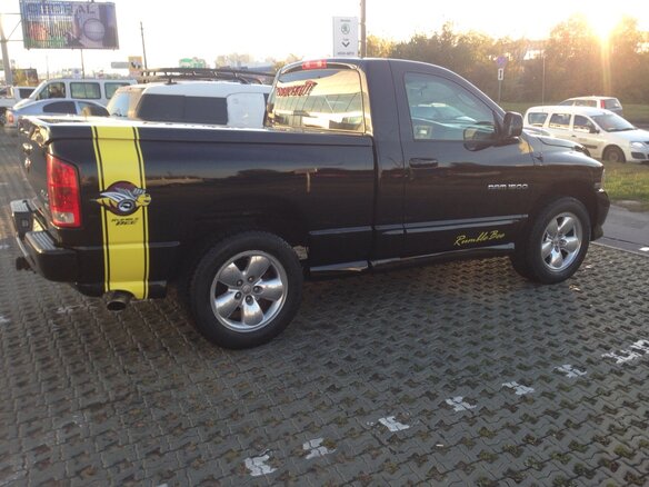 2005 Dodge RAM III (DR/DH), чёрный - вид 2