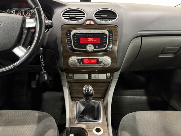 2008 Ford Focus II Рестайлинг, серый, 355000 рублей - вид 9