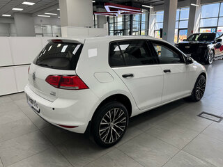 2014 Volkswagen Golf VII, белый, 699000 рублей, вид 5