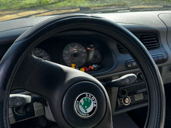 2001 Skoda Felicia I Рестайлинг, белый - вид 6