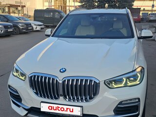 2020 BMW X5 40d IV (G05/G18), белый, 6000000 рублей, вид 1