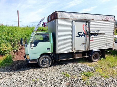 1993 Fuso (Mitsubishi) Canter, зелёный, 800000 рублей, вид 2