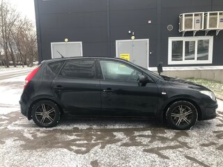 2010 Hyundai i30 I, чёрный, 550000 рублей, вид 4