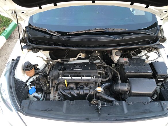 2012 Hyundai Solaris I, белый, 750000 рублей - вид 5