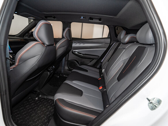 2026 Geely Cityray, белый, 3177741 рублей - вид 10