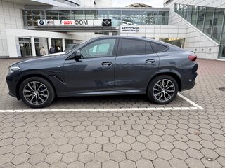 2021 BMW X6 30d III (G06), серый, 7850000 рублей, вид 2