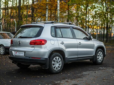 2011 Volkswagen Tiguan I Рестайлинг, серый, 770000 рублей, вид 2