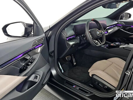 2025 BMW M5 VII (G90), чёрный, 25500000 рублей, вид 5