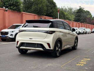2023 BYD Dolphin 44.9 kWh I, белый, 1550000 рублей, вид 3
