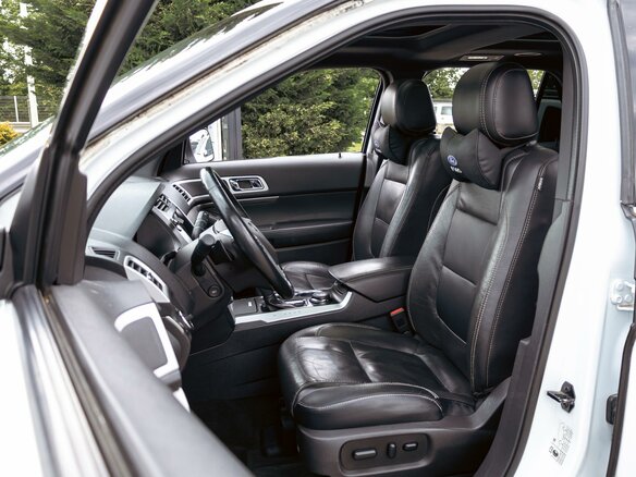2015 Ford Explorer V, белый, 1435000 рублей - вид 10