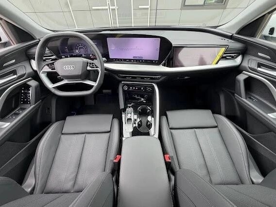 2025 Audi Q5 45 TFSI III (GU), чёрный, 8250000 рублей - вид 5