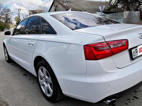 2011 Audi A6 IV (C7), белый, 1490000 рублей - вид 7