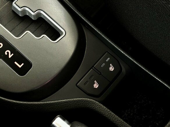 2013 Kia Rio 4-speed III, красный, 910000 рублей - вид 8