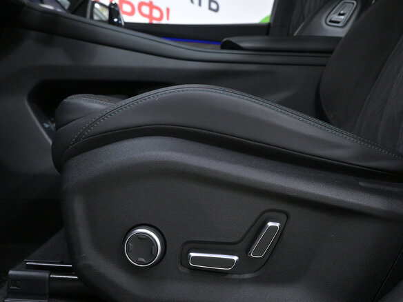 2025 Geely Monjaro I Рестайлинг, чёрный, 3590000 рублей - вид 14