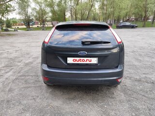 2011 Ford Focus II Рестайлинг, серый, 690000 рублей, вид 5