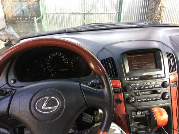 2002 Lexus RX 300 I, чёрный - вид 10