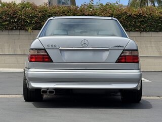 1994 Mercedes-Benz E-Класс AMG 60 AMG I (W124), серебристый, 25500000 рублей, вид 5