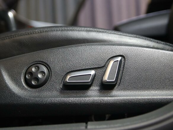 2018 Audi A6 IV (C7) Рестайлинг, серый, 1899000 рублей - вид 9