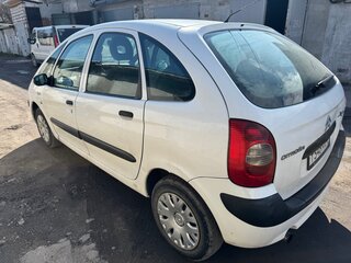 2008 Citroen Xsara Picasso, белый, 280000 рублей, вид 4
