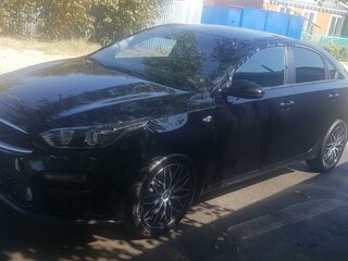 2021 Kia Cerato IV, чёрный, 2440000 рублей, вид 3
