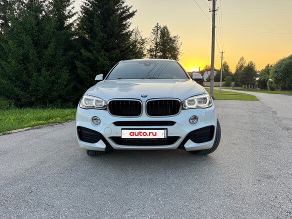 2019 BMW X6 30d II (F16), белый, 3990000 рублей - вид 1