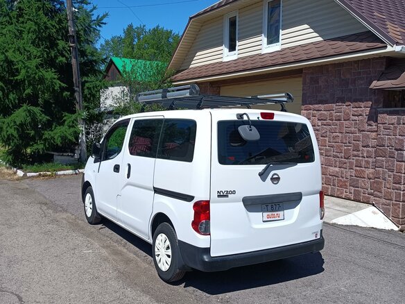 2015 Nissan NV200, белый, 1300000 рублей - вид 5