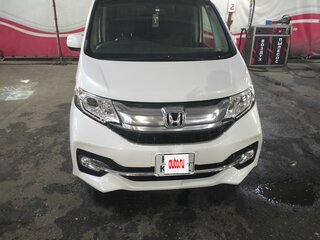 2015 Honda Stepwgn Spada V, белый, 2000000 рублей, вид 1