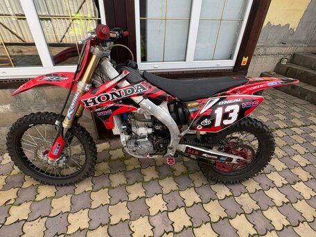 2006 Honda CRF 450R, красный, 330000 рублей, вид 1