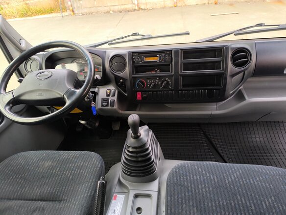 2018 Hino Series 300 (Dutro), белый, 3850000 рублей - вид 22
