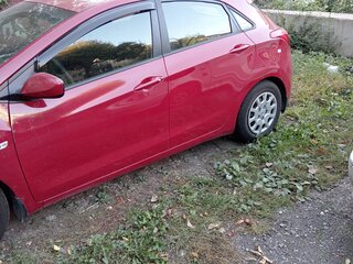 2014 Hyundai i30 II, красный, 900000 рублей, вид 4