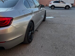 2013 BMW 5 серии 525d xDrive VI (F10/F11/F07), бежевый, 1750000 рублей, вид 4
