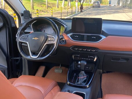 2022 Chevrolet Captiva II, чёрный, 2150000 рублей, вид 2