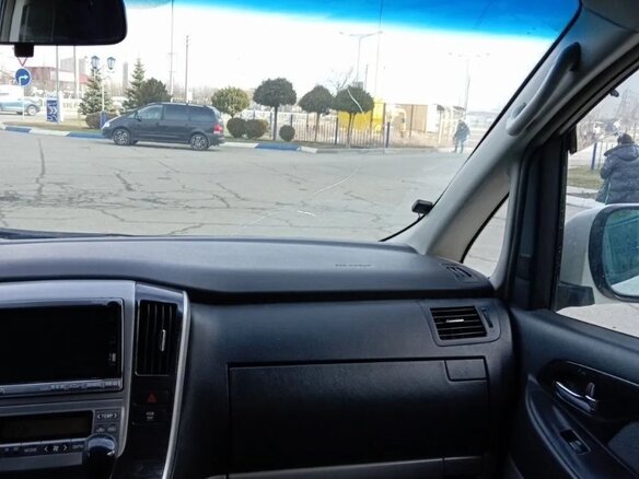 2005 Toyota Alphard I Рестайлинг, белый, 1280000 рублей - вид 6