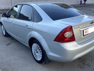 2010 Ford Focus II Рестайлинг, серебристый, 750000 рублей, вид 4