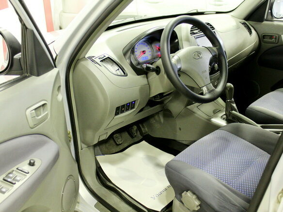2010 Vortex Tingo I, серебристый - вид 6