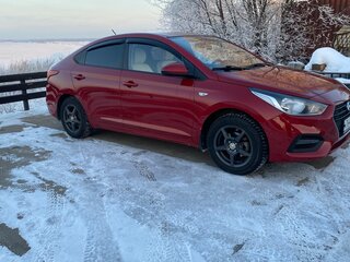 2017 Hyundai Solaris II, красный, 1250000 рублей, вид 4