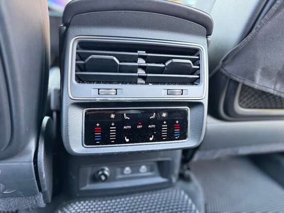 2021 Audi Q7 45 TDI II (4M) Рестайлинг, синий, 9490000 рублей - вид 22