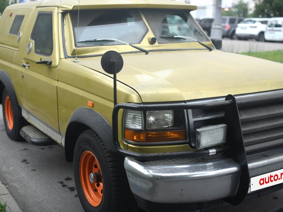1995 Ford Bronco V, золотистый, 5000000 рублей - вид 6