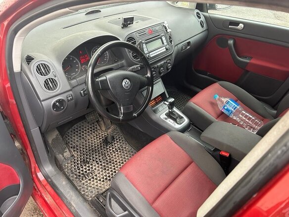 2007 Volkswagen Golf Plus I, красный, 780000 рублей - вид 4