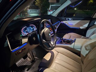 2020 BMW X5 25d IV (G05/G18), чёрный, 4945000 рублей, вид 5