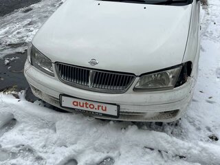 2001 Nissan Bluebird Sylphy I (G10), белый, 380000 рублей, вид 3