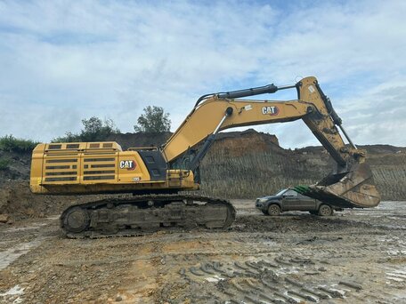 2021 Caterpillar 395, 37000000 рублей, вид 1