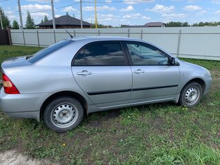 2003 Toyota Corolla IX (E120, E130), серебристый, 650000 рублей, вид 3