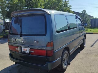 1996 Toyota Granvia I, зелёный, 700000 рублей, вид 3