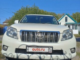 2012 Toyota Land Cruiser Prado 150 Series, белый, 3200000 рублей, вид 2